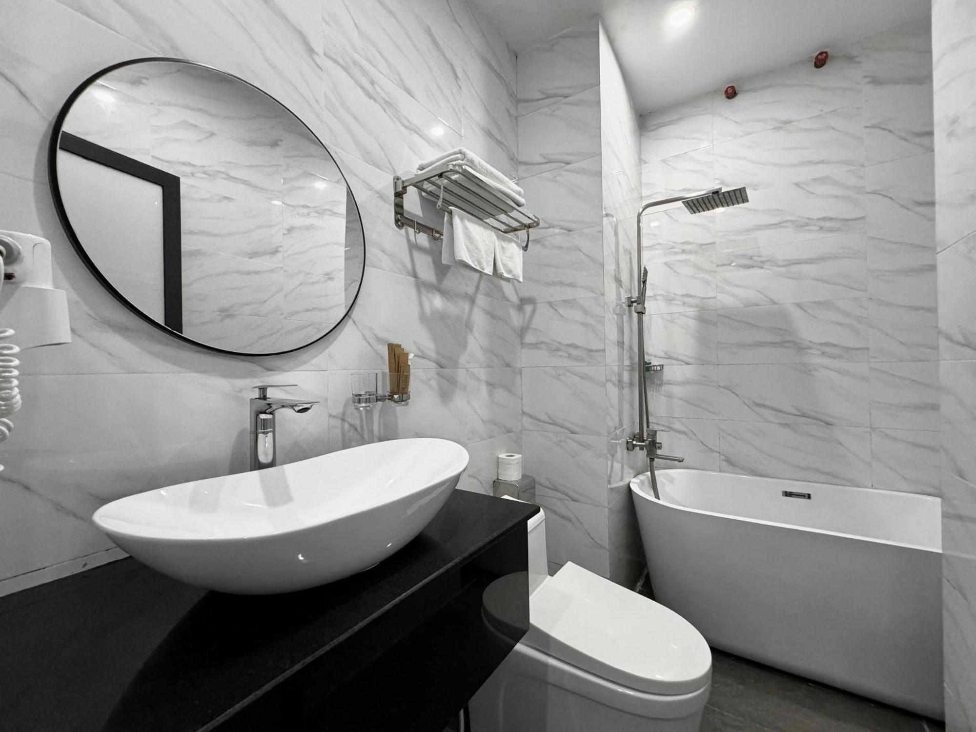 Lion 3 Hotel Кантхо Экстерьер фото